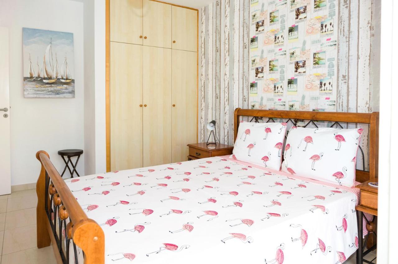 Sofia Apartment 700M Away From The Beach Paralimni Exterior foto